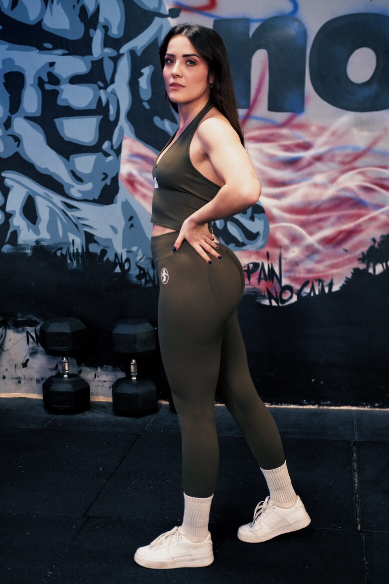 “Goddess of the gym” performance set (olive green)